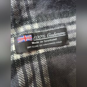 Plaid 100% Cashmere Scarf